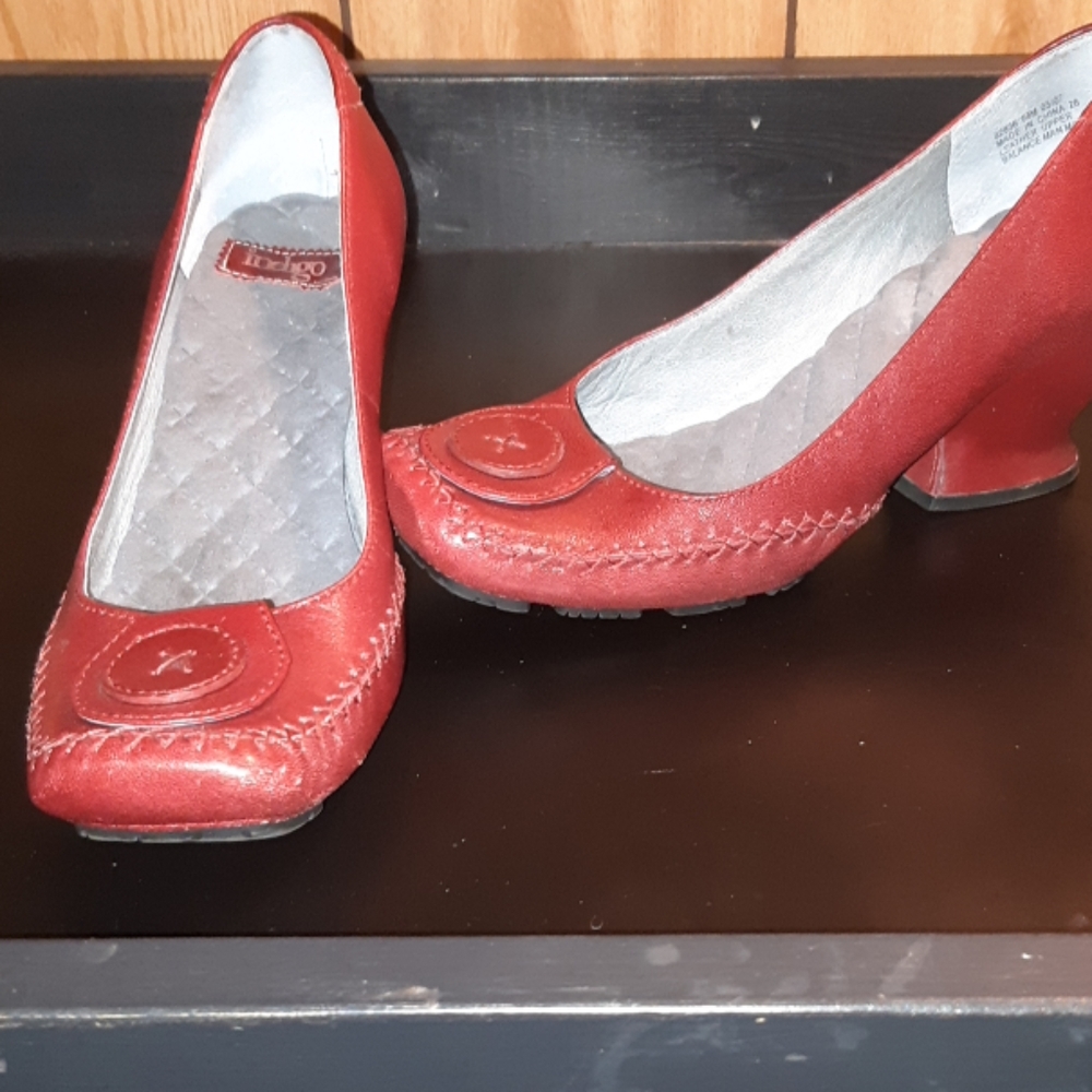 Indigo by clarks short heel